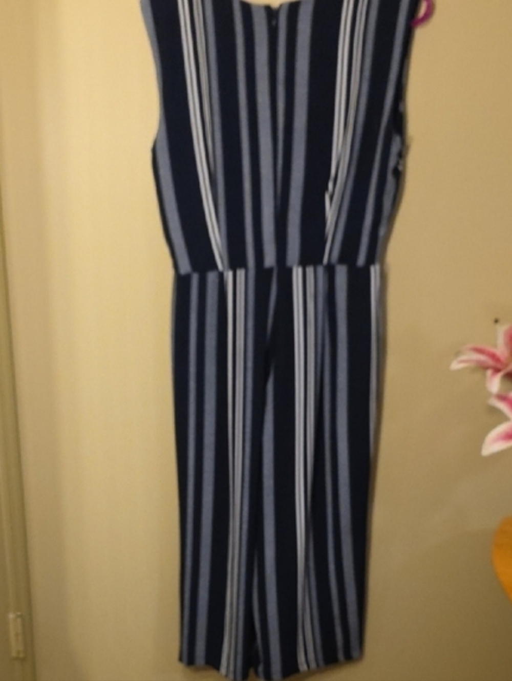 LIKE-NEW Size Small Elegant Navy & White Striped Romper Wide Leg Jumpsuit - Picture 8 of 15